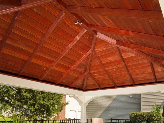 Vinyl pergola with 10 inch columns in ivory color